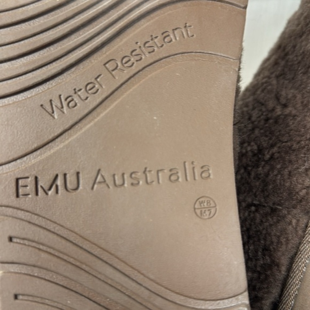 Emu Brown Sheepskin Lined Winter Booties - Picture 9 of 9